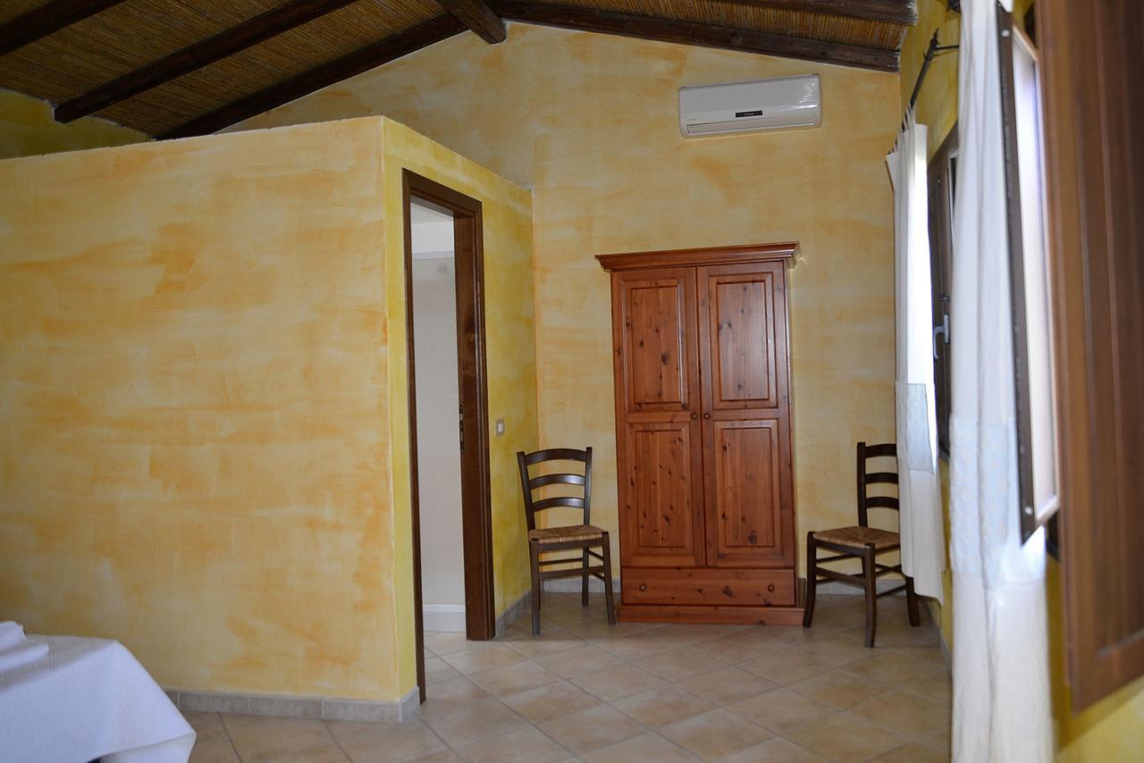 Agriturismo Rubinu Galtellì 外观 照片