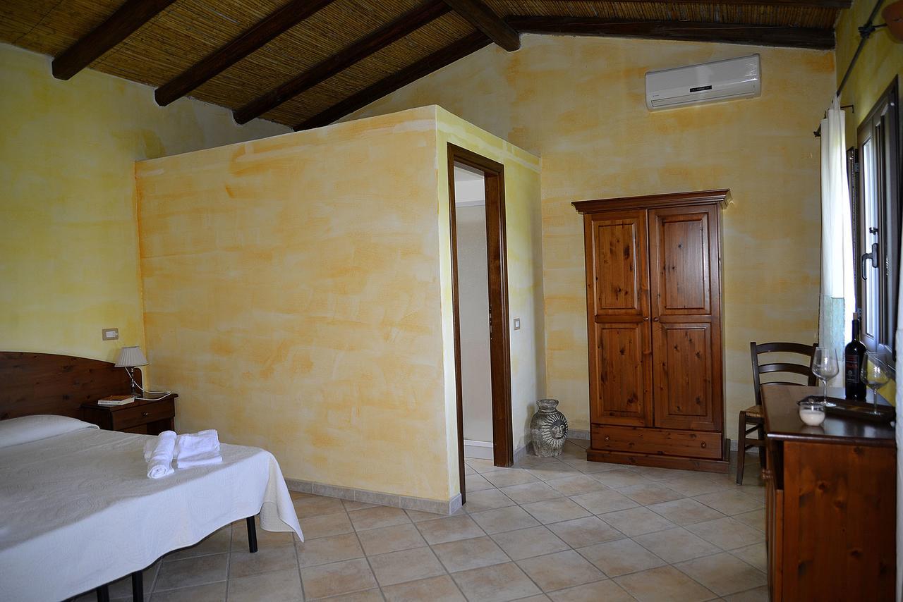 Agriturismo Rubinu Galtellì 外观 照片