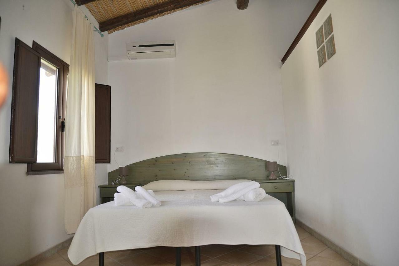 Agriturismo Rubinu Galtellì 外观 照片